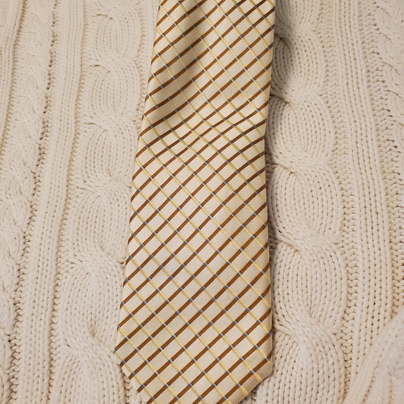 Geoffrey Beene Off-White Silk Tie - Picture 1 of 5